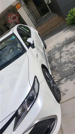 تۆیۆتا کامری